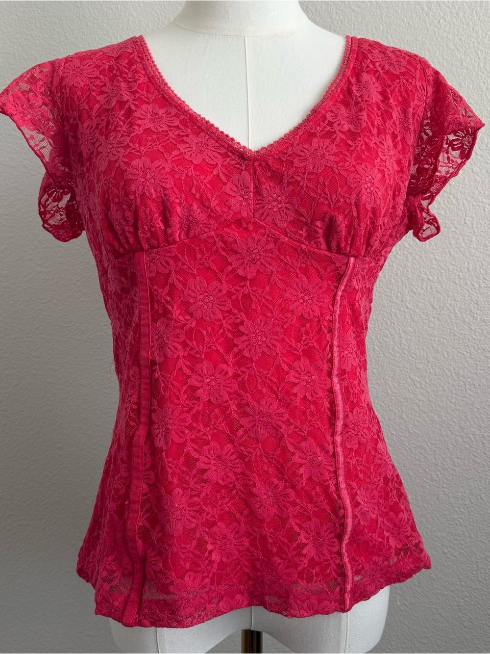 Candie’s Y2K Hot Pink Floral Lace babydoll Top